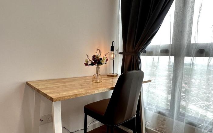 Paradigm Mall Unit For 4Pax - Netflix Wi-fi