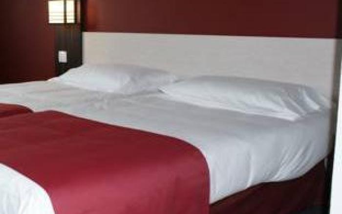 Hotel AKENA La Ferte Bernard