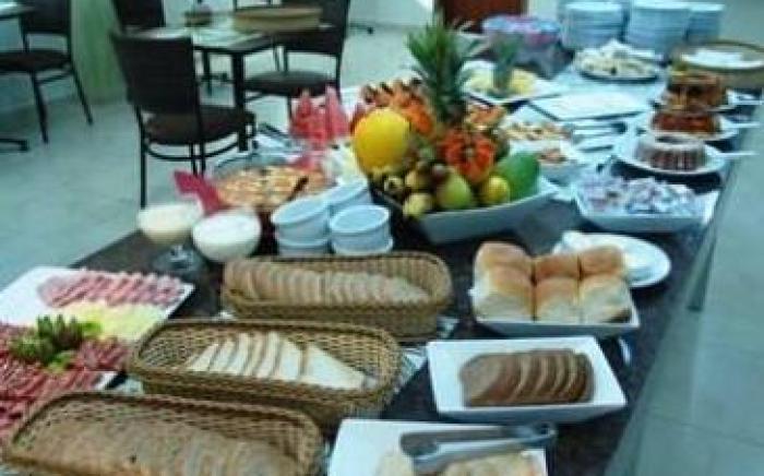 Larison Economy - by Easy Hoteis