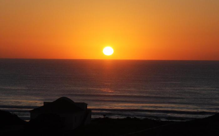 Sea Whisper Guest House & Self Catering