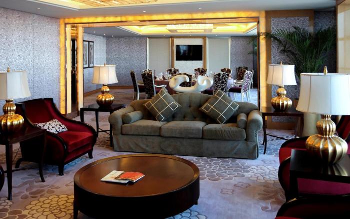 Pullman Linyi Lushang Hotel