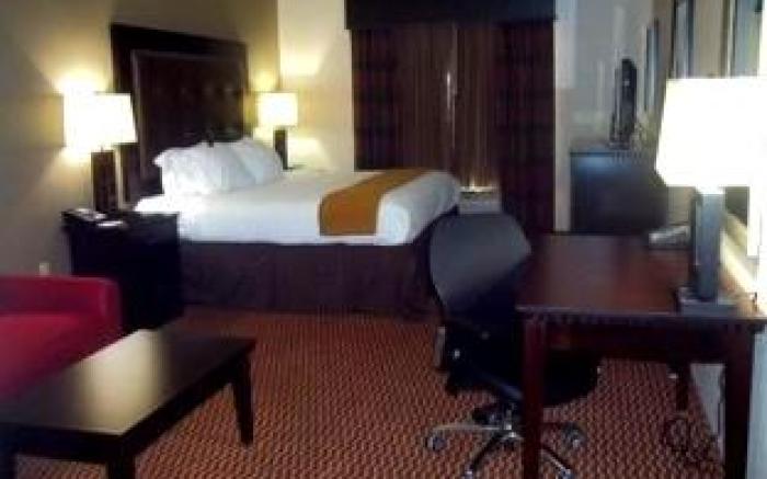 Holiday Inn Express Hartford – Newington By IHG