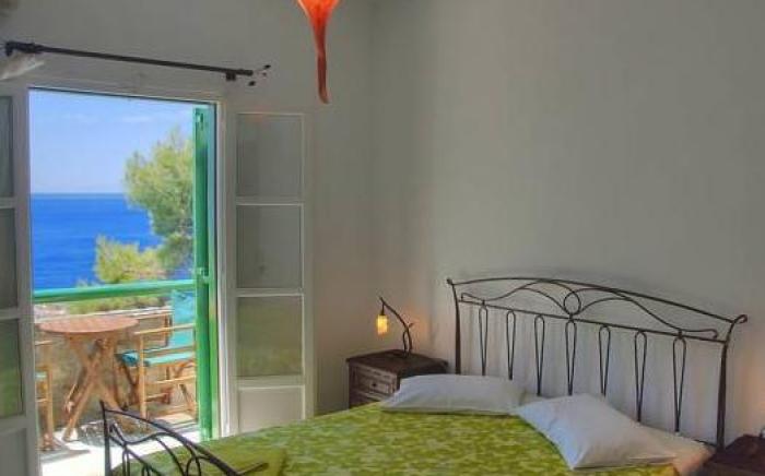 Yperia Hotel