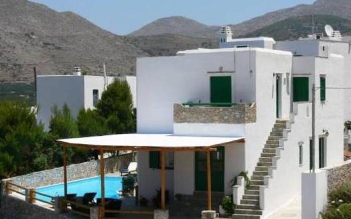Yperia Hotel