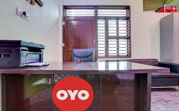 Super Hotel O Choudhary Residency