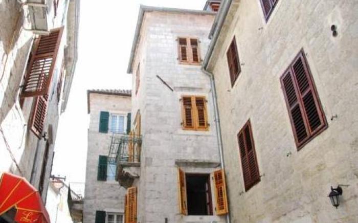 Apartments Wine House Old Town