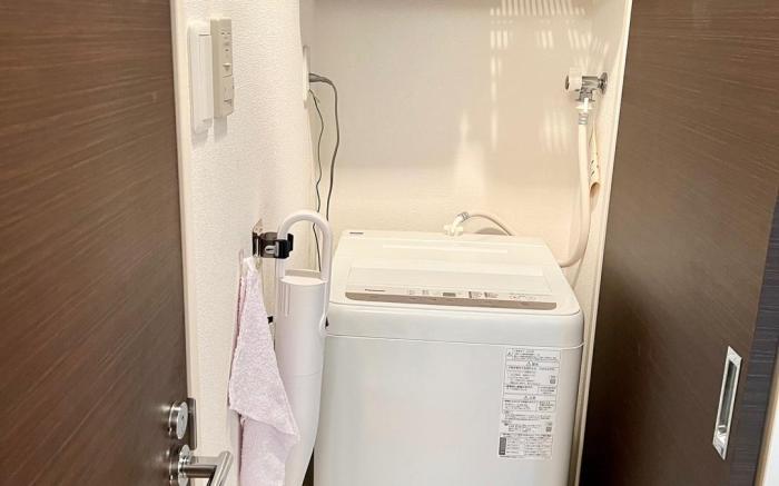 Cocone House Tengachaya, Private Room, 2 Subway Stations from Namba dotonbori, Free Wi-Fi