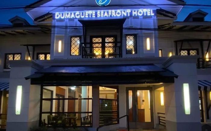 Dumaguete  Seafront Hotel