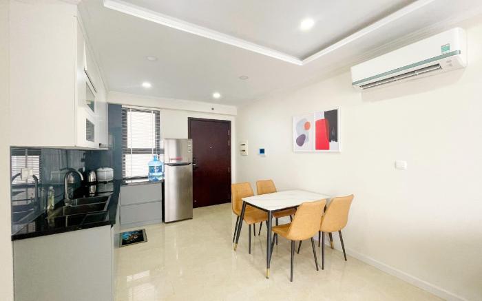 LeOHome Twobedroom Vinhomes Dcapital Tran Duy Hung