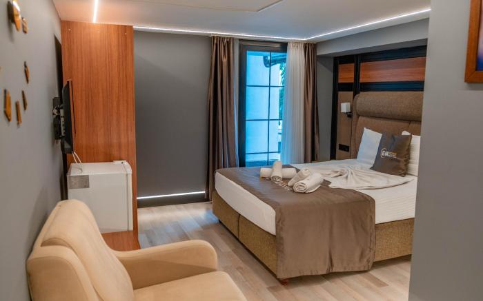 Eva Hotel