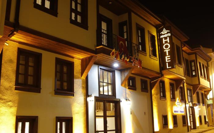 ARMİSTİS HOTEL