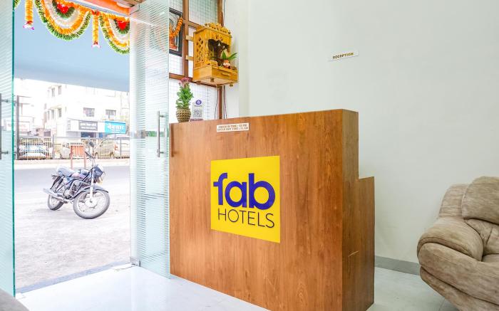 FabHotel Gargi Galuxe - Nr. Ankushrao Natyagruha