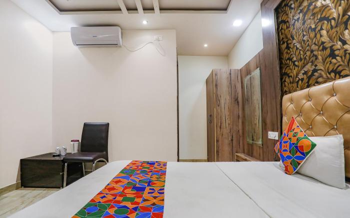 FabHotel Shri Ram Kashi