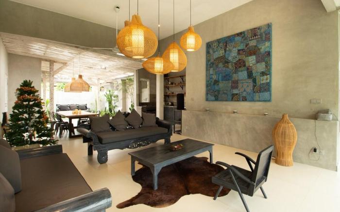Canggu Tropical Villa with Industrial Flair 