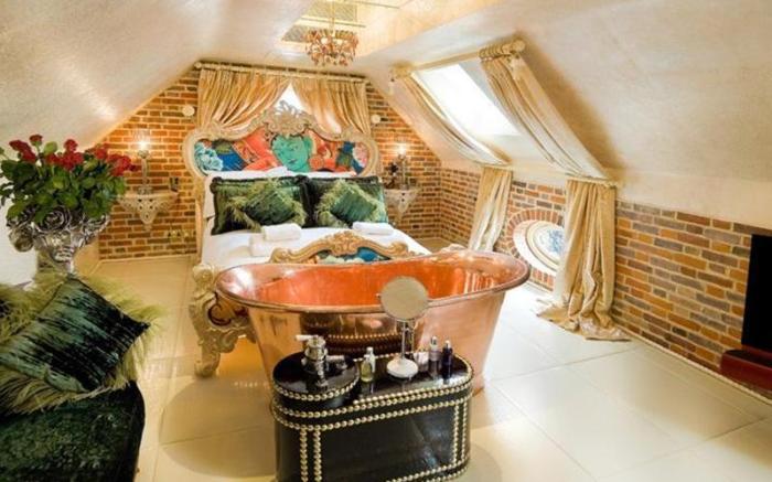 Crazy Bear Hotel Beaconsfield