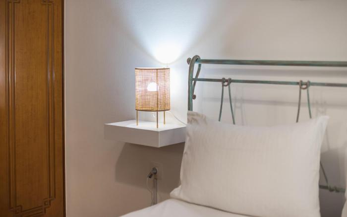 Athens Bright Suite by Cloudkeys