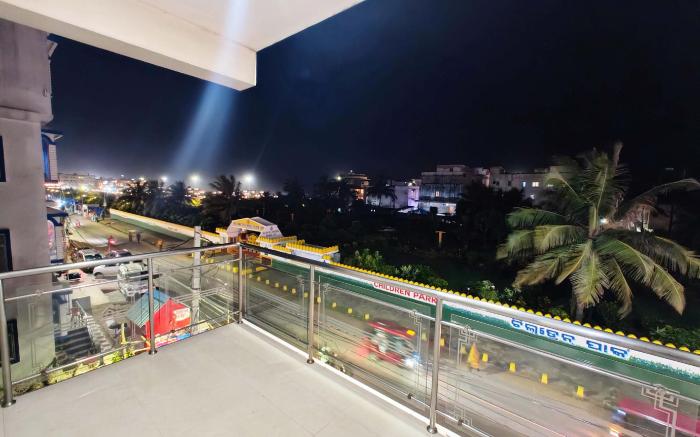 Goroomgo Hotel Shivangi Puri - Near Sea Beach