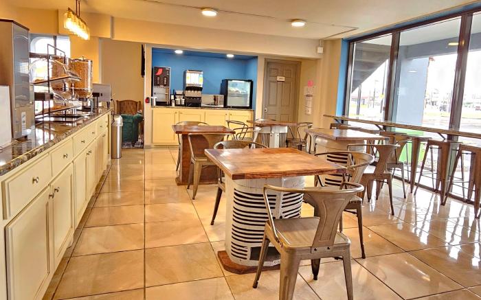SureStay Studio by Best Western Victoria