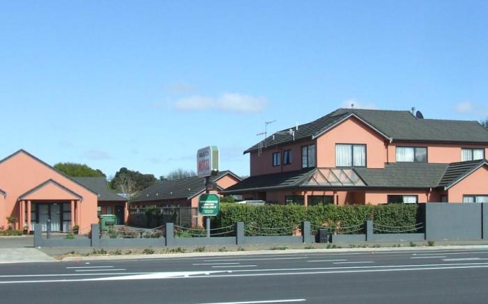 Pavilion Motel & Conference Centre