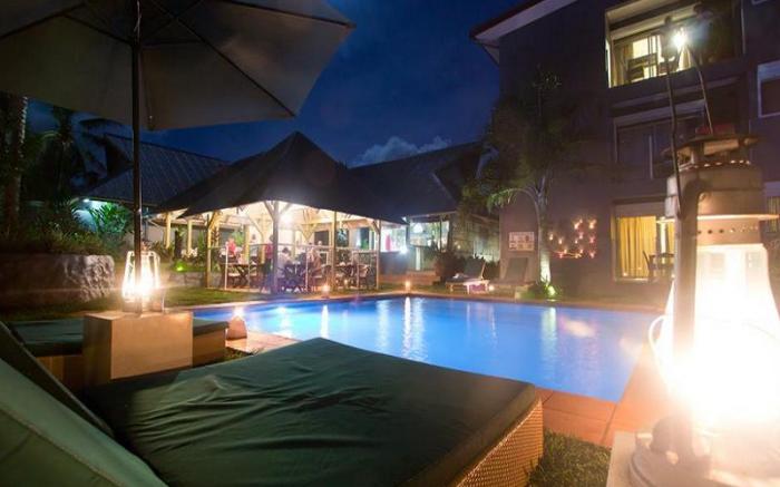 Coconut Palms Resort