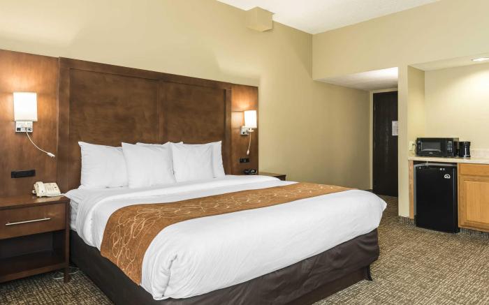Comfort Suites Baymeadows Near Butler Blvd