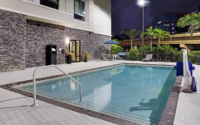 Hampton Inn by Hilton Fort Myers Downtown