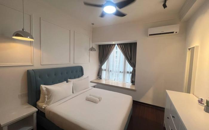 City Living 3BR Unit at R&F Princess Cove by ANJU