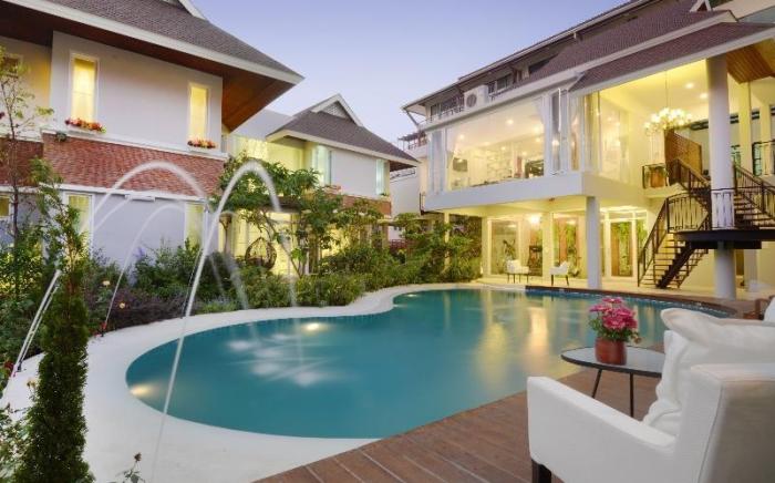 Murraya Residence