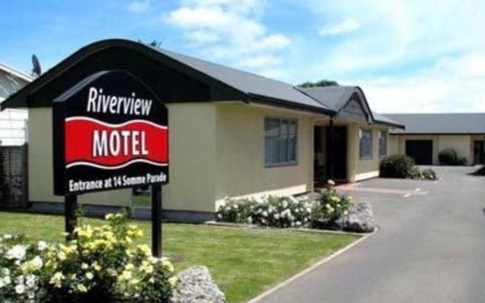 Riverview Motel