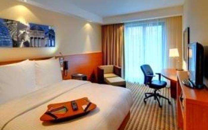 Hampton by Hilton London Luton Airport