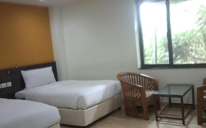 Hotel Dhans