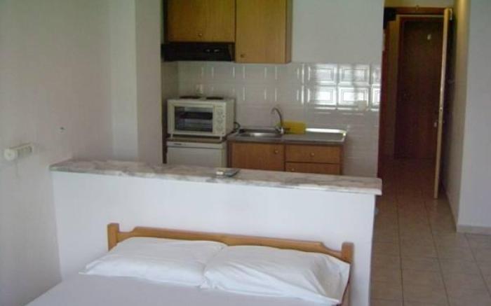 Alexandros Hotel