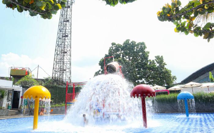 Oasis Siliwangi Hotel & Waterpark