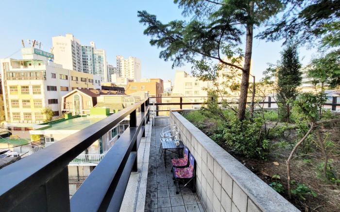 Snow Flower Guest House