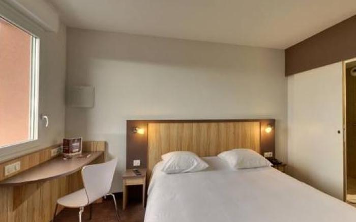 Brit Hotel Reims Croix Blandin