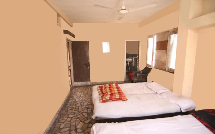 Hotel Raj Guest House 