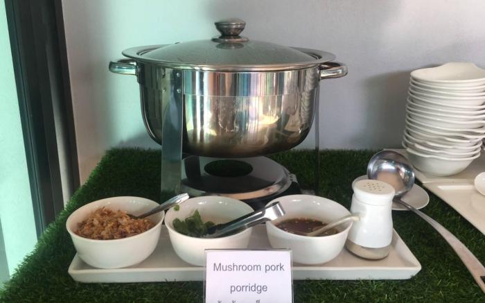 Modern Resort  Phichit