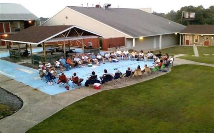 Red Carpet Inn (formerly Royal Inn)