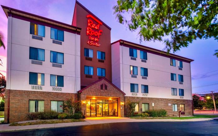 Red Roof Inn & Suites Dover Downtown