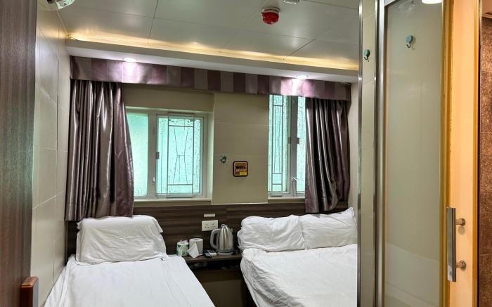 Mong Kok 地铁站  机场巴士直达 购物美食天堂 朗豪坊 信和中心