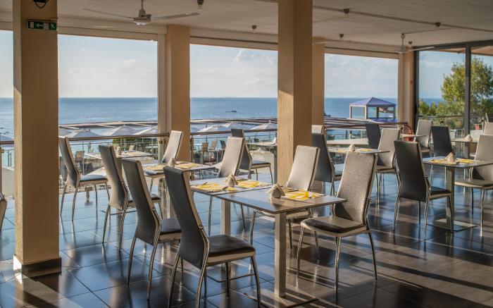 La Luna Skiathos Hotel