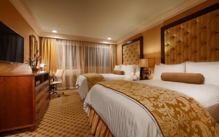 Best Western Plus Sunset Plaza Hotel
