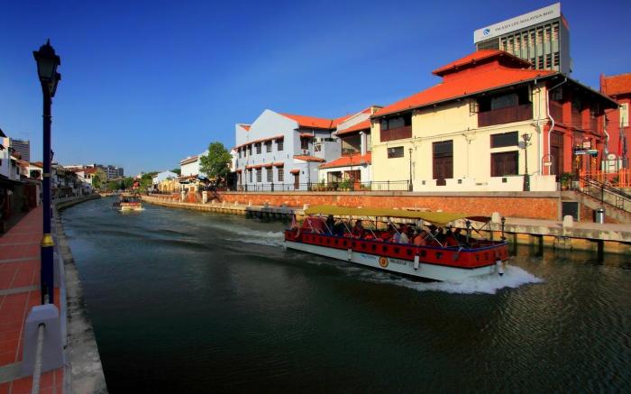 Hallmark Crown Hotel