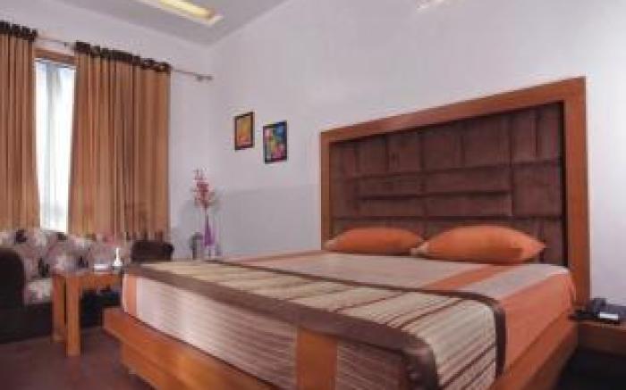 Hotel Hari's Court