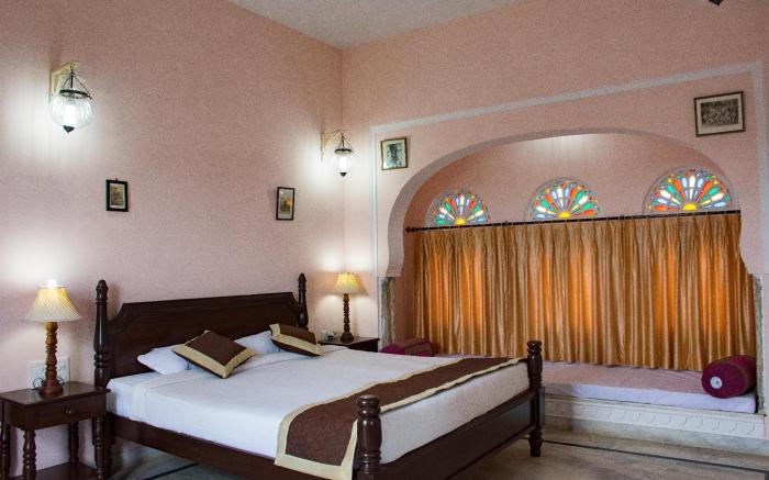 Castle Khandela Hotel