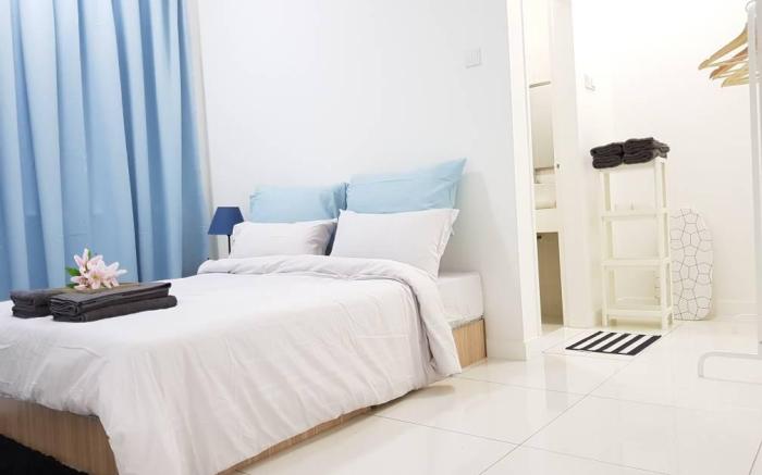 Puchong 11 Pax IOI Mall LRT Cozy Apartment Skypod