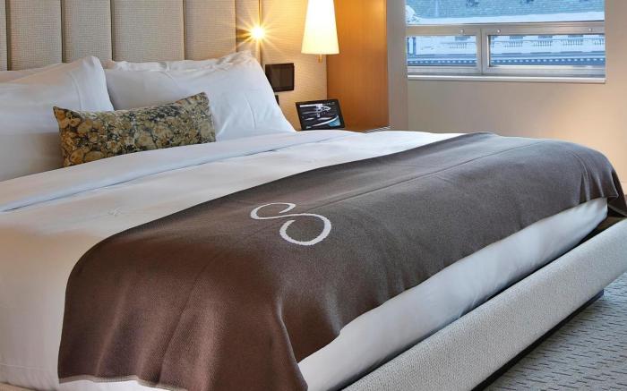 The Statler Dallas, Curio Collection by Hilton