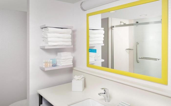 Hampton Inn Miami Airport East
