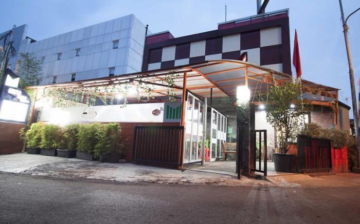 Mine Home Hotel Cihampelas