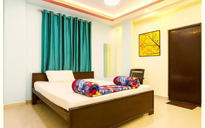 Goroomgo Shivay Guest House Godowlia Varanasi